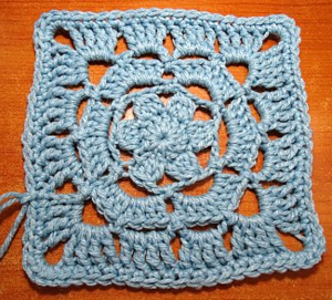 Lacy Flower Granny Square Pattern
