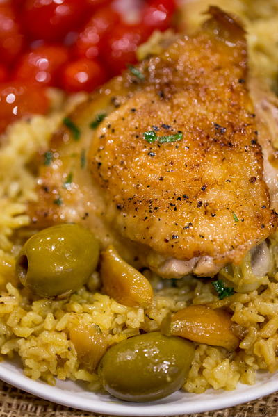 Spanish Olives Chicken and Rice