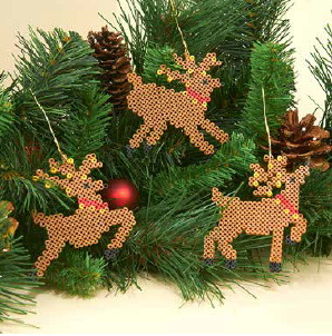 Adorable Beaded Reindeer Ornaments