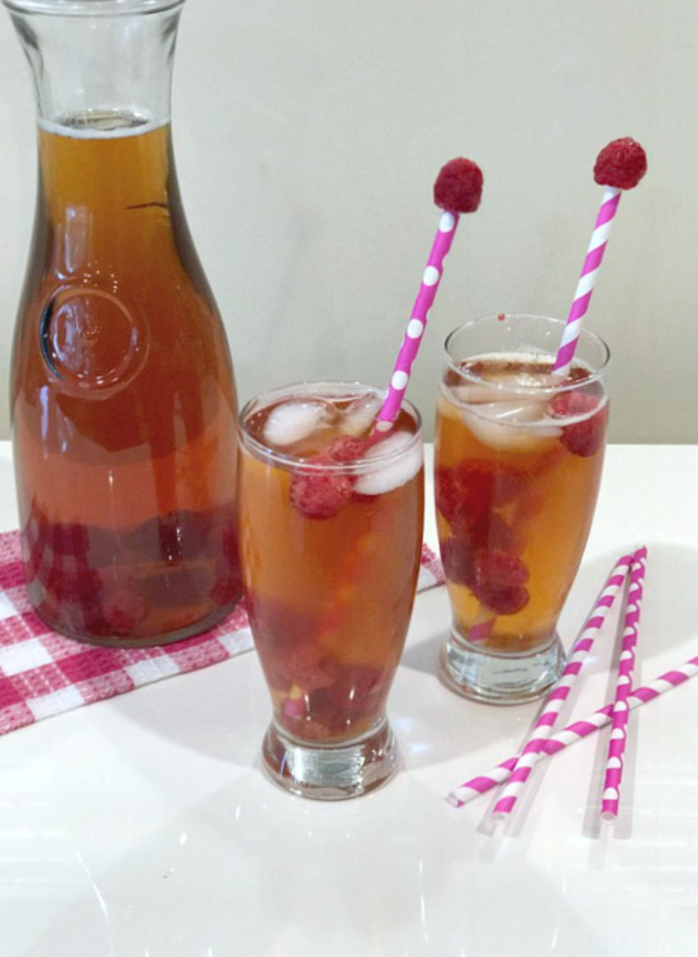 Southern Honey Raspberry Iced Tea | FaveSouthernRecipes.com