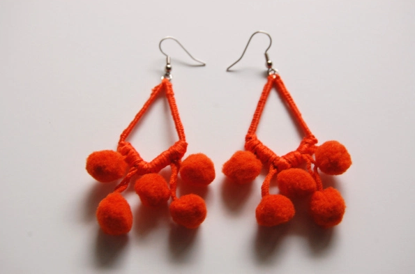 Trendy DIY Pom Pom Earrings