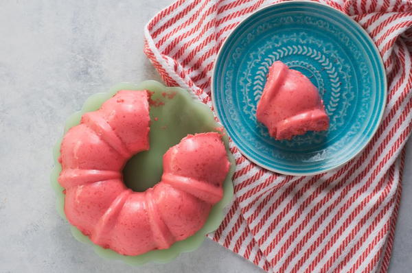 Party Perfect Strawberry Jell-O