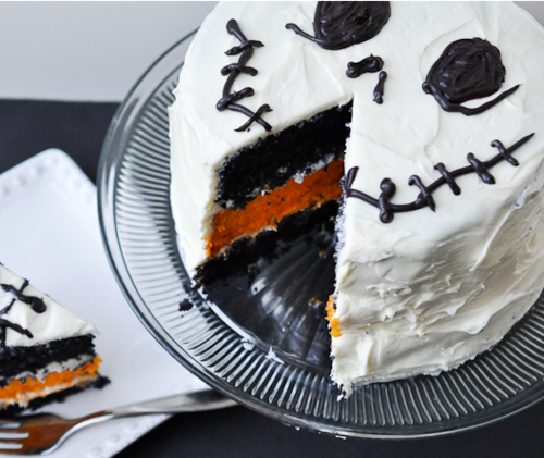 Spooky-Smiling-Jack-Skellington-Cake