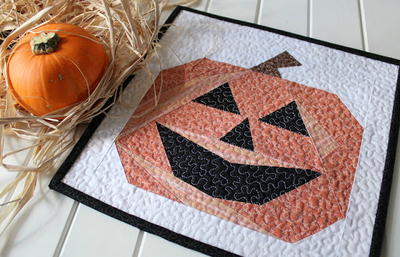 Jack O’Lantern Mini Quilt Pattern