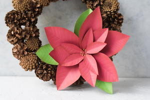 How to Make a Paper Poinsettia