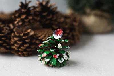 Mini Pinecone Christmas Tree