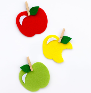 Simply Cute Felt Apple Crafts Allfreekidscrafts Com Simply Cute Felt Apple Crafts Allfreekidscrafts Com