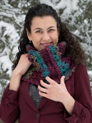 Mulberry Lace Chunky Cowl