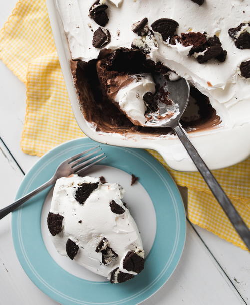 Oreo Pudding Poke Cake