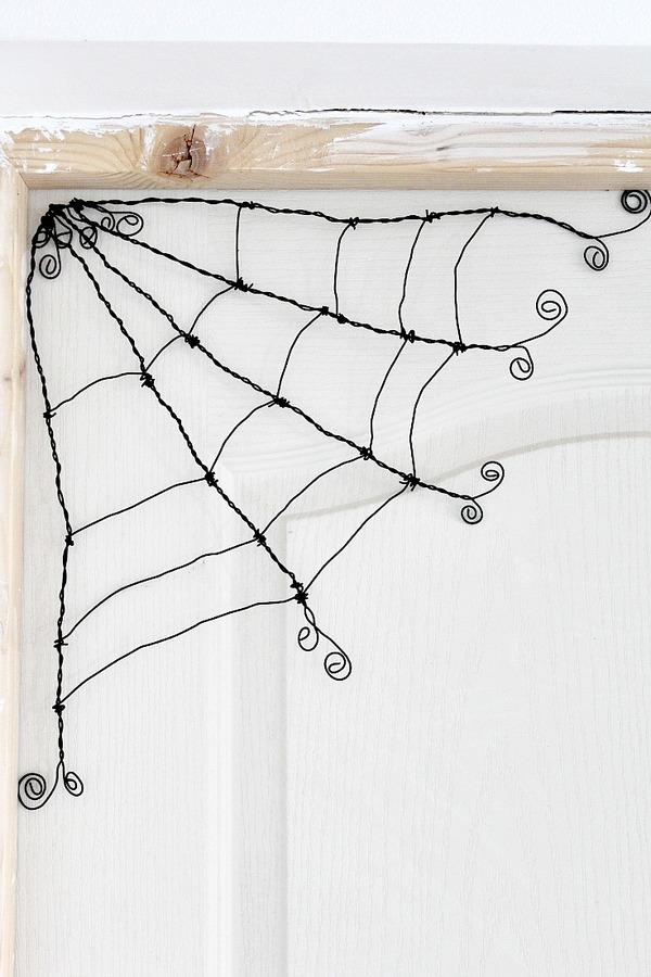 Wire Spider Web DIY Halloween Decor