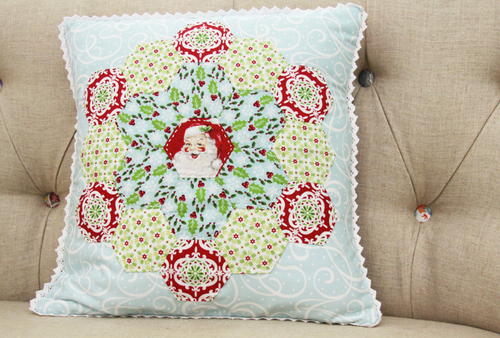 Very Vintage Christmas DIY Pillow