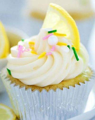 The Best Gluten Free Lemon Cupcakes