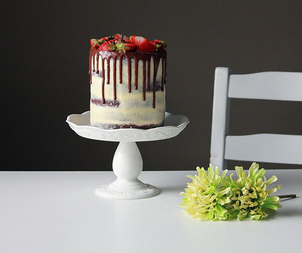 Chocolate Devil’s Food Cake with Vanilla Mascarpone Buttercream Frosting