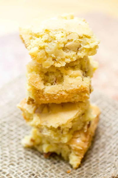 Almond Delights Cookie Bar