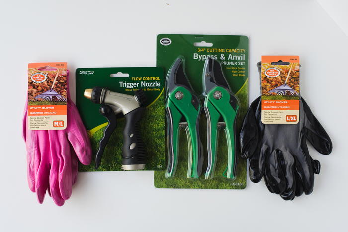 Must-Have Gardening Set Giveaway
