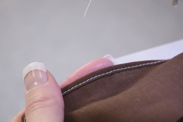 How to Sew a Rolled Hem