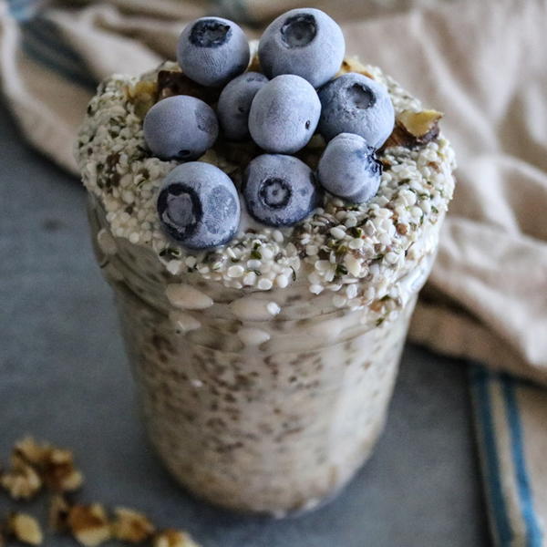 Keto Overnight Oats with Coconut and Blueberries