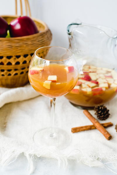 Easy Caramel Apple Sangria