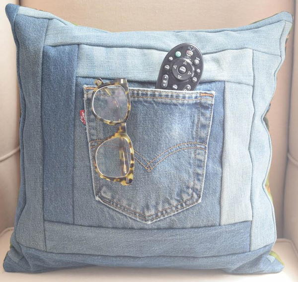 DIY Denim Traditional Log Cabin Block Pocket Pillow