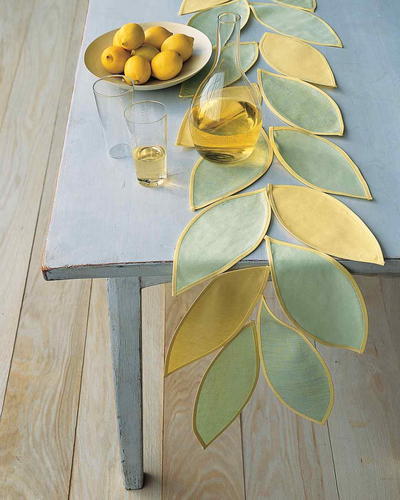 Leafy Table Runner Pattern