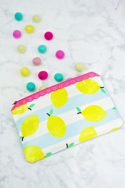 Lace Zipper Pouch Tutorial