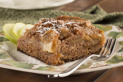 Easy Apple Cake