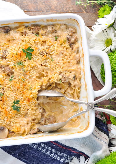 Dump-and-Bake Beef Stroganoff Casserole