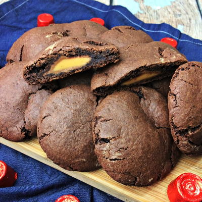 Ooey Gooey Rolo Stuffed Chocolate Cookies