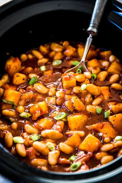 Pineapple BBQ Slow Cooker Baked Beans