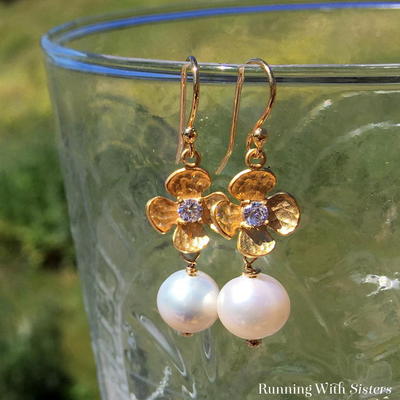 How to Make Flower and Pearl Earrings
