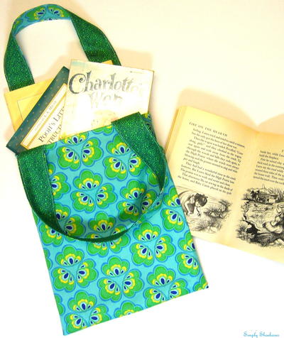 Reversible Fat Quarter Library Bag | AllFreeSewing.com