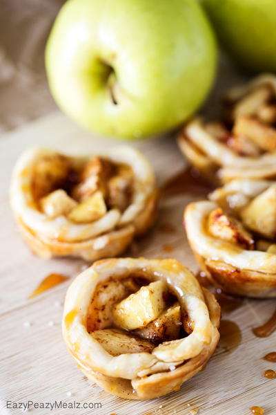 Mini Caramel Apple Pie Bites