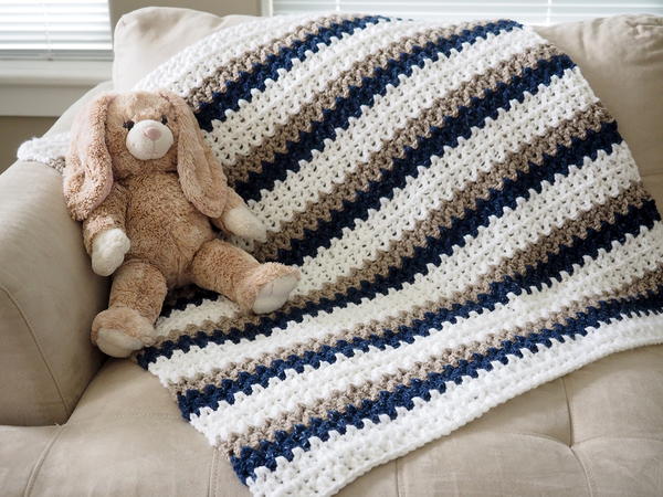 EASY ‘DONE IN A DAY’ CROCHET BABY BLANKET