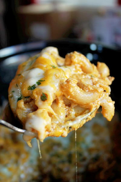 Easy Mac and Cheese: 16 Slow Cooker Macaroni and Cheese Recipes ...