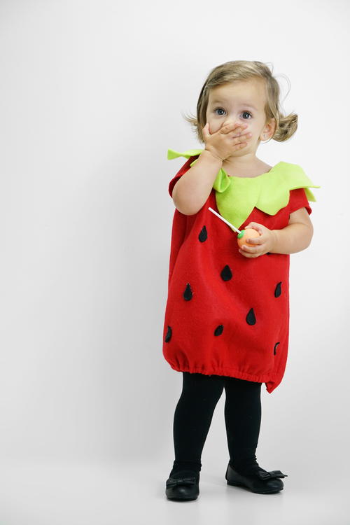 Easy Strawberry Costumes for the Whole Family