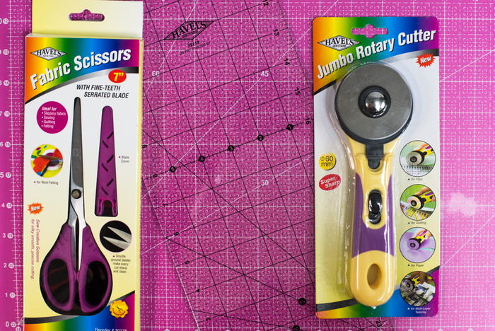 Quilter s Cutting Mat And Rotary Cutter Medley Giveaway quilter-s-cutting-mat-and-rotary-cutter-medley-giveaway