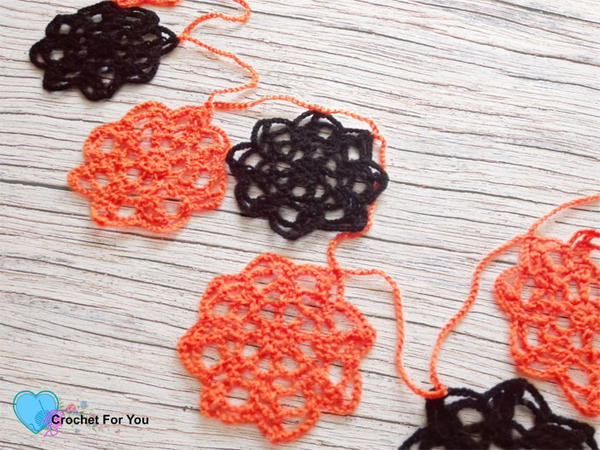 Crochet Halloween Motif Garland