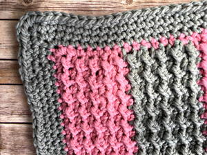 Eyelet Rows Super Bulky Yarn Throw Pattern - CrochetNCrafts