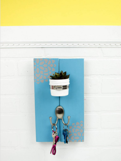 DIY Succulent Key Rack | DIYIdeaCenter.com
