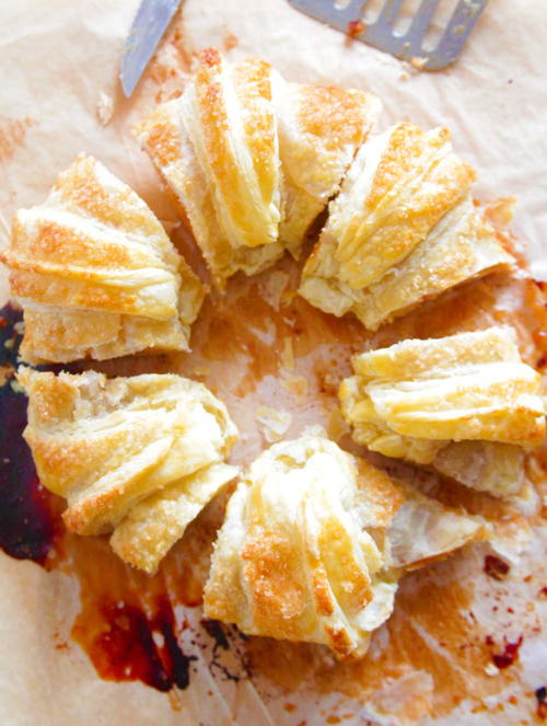 Easy Apple Puff Pastry Ring