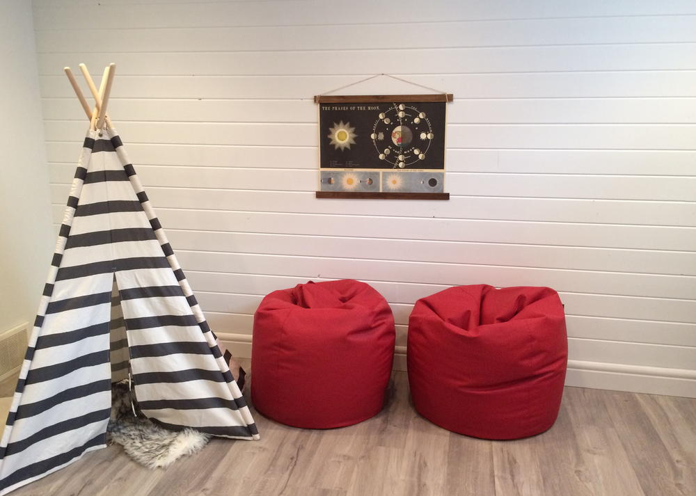Easy DIY Shiplap Walls DIYIdeaCenter