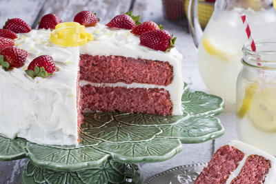 Strawberry-Lemonade Cake