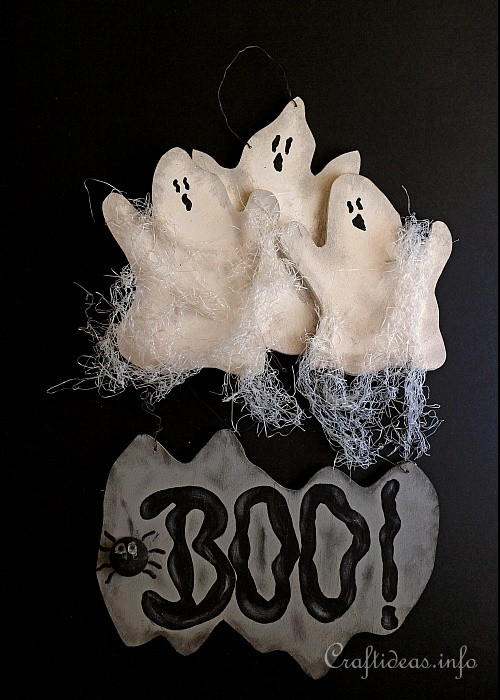Wooden Ghosts Halloween Door Sign