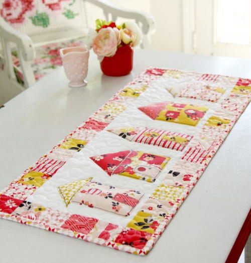 Vintage Daydream Table Runner Pattern