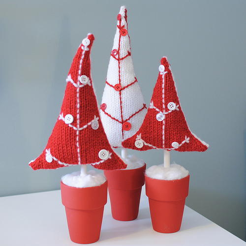 Easy Knit Potted Button Trees