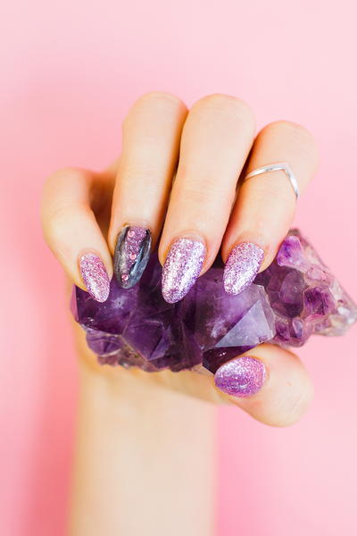Geode Amethyst Nail Manicure