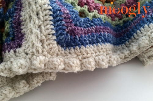 Easy Popcorn Stitch Border