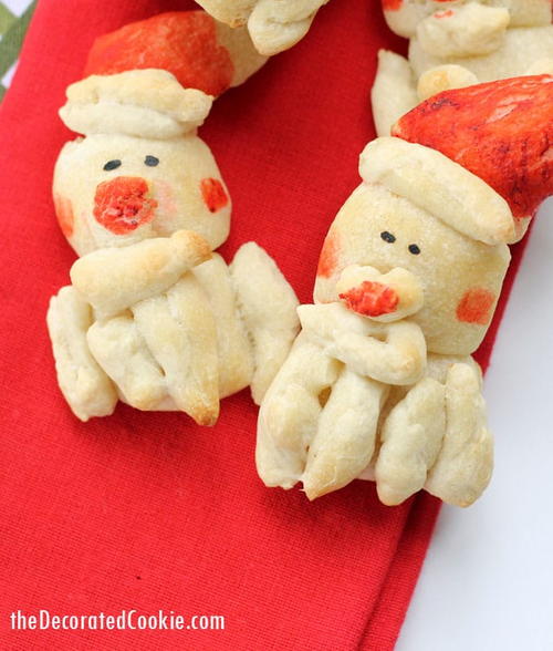 Cute Santa Dinner Roll Recipe