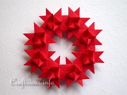 German Paper Star Wreath