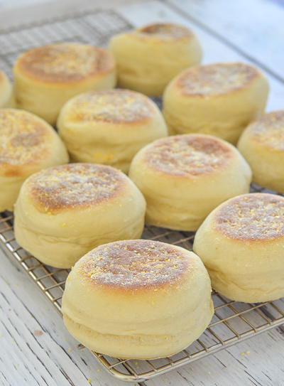 Easy Homemade English Muffins